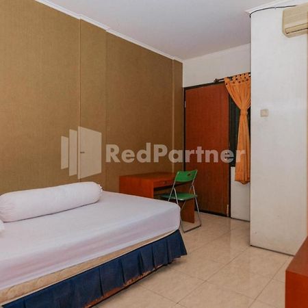 De Lugano Scbd Syariah Mitra Reddoorz Otel Cakarta Dış mekan fotoğraf