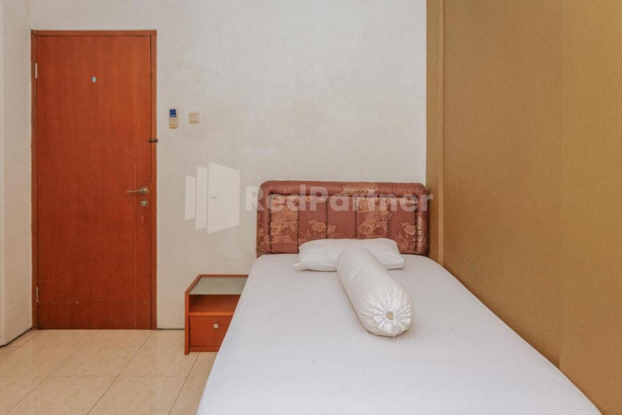 De Lugano Scbd Syariah Mitra Reddoorz Otel Cakarta Dış mekan fotoğraf
