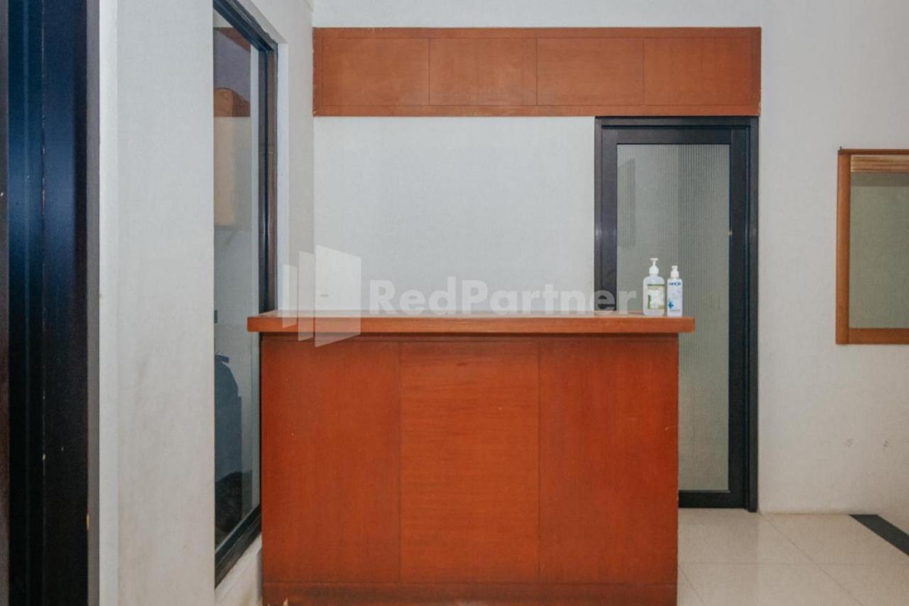De Lugano Scbd Syariah Mitra Reddoorz Otel Cakarta Dış mekan fotoğraf